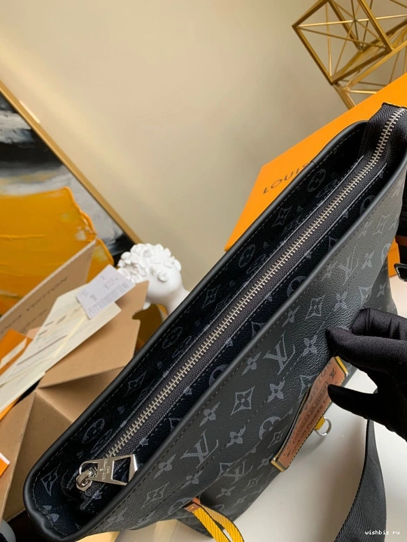 WIS BAG MESSENGER LOUIS VUITTON 1221